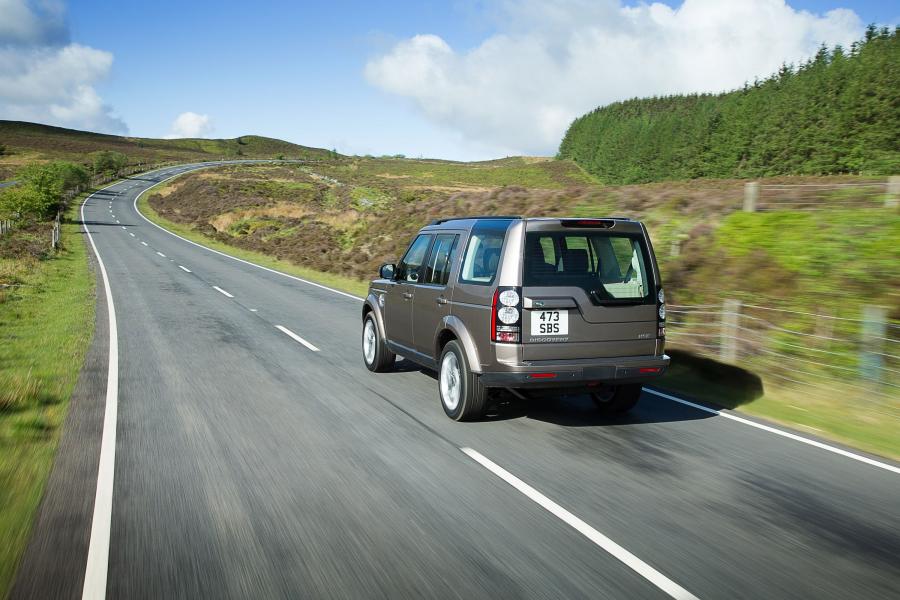 Land Rover Discovery 2015 года  (фото 9 из 22)